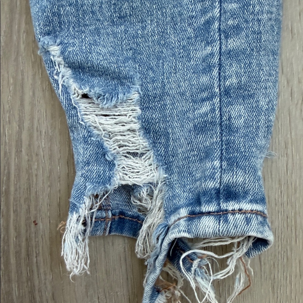 American Eagle High waisted Distressed Blue Skinny Jeans size 000 - Picture 2 of 15